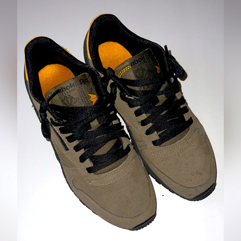 Men’s Rebook Classics